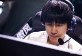 开云体育手机官网Rookie新星险胜表现突出，DWG前途光明！