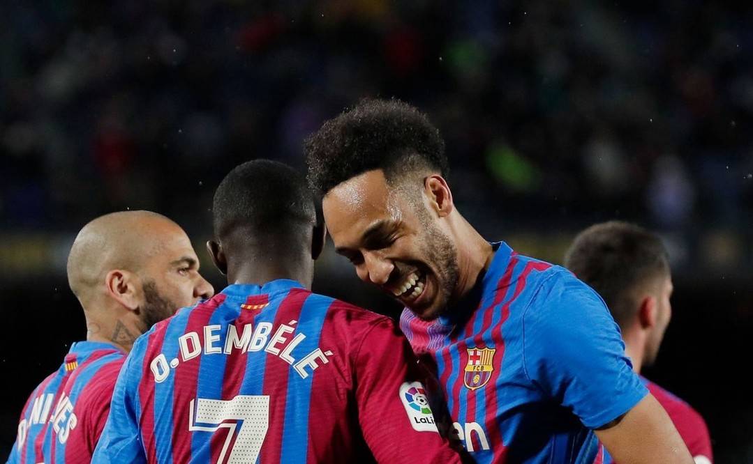 迈阿密热火训练开放日，国际比赛日官宣签约引欢呼，社区盾在即，医务组通报恢复的简单介绍