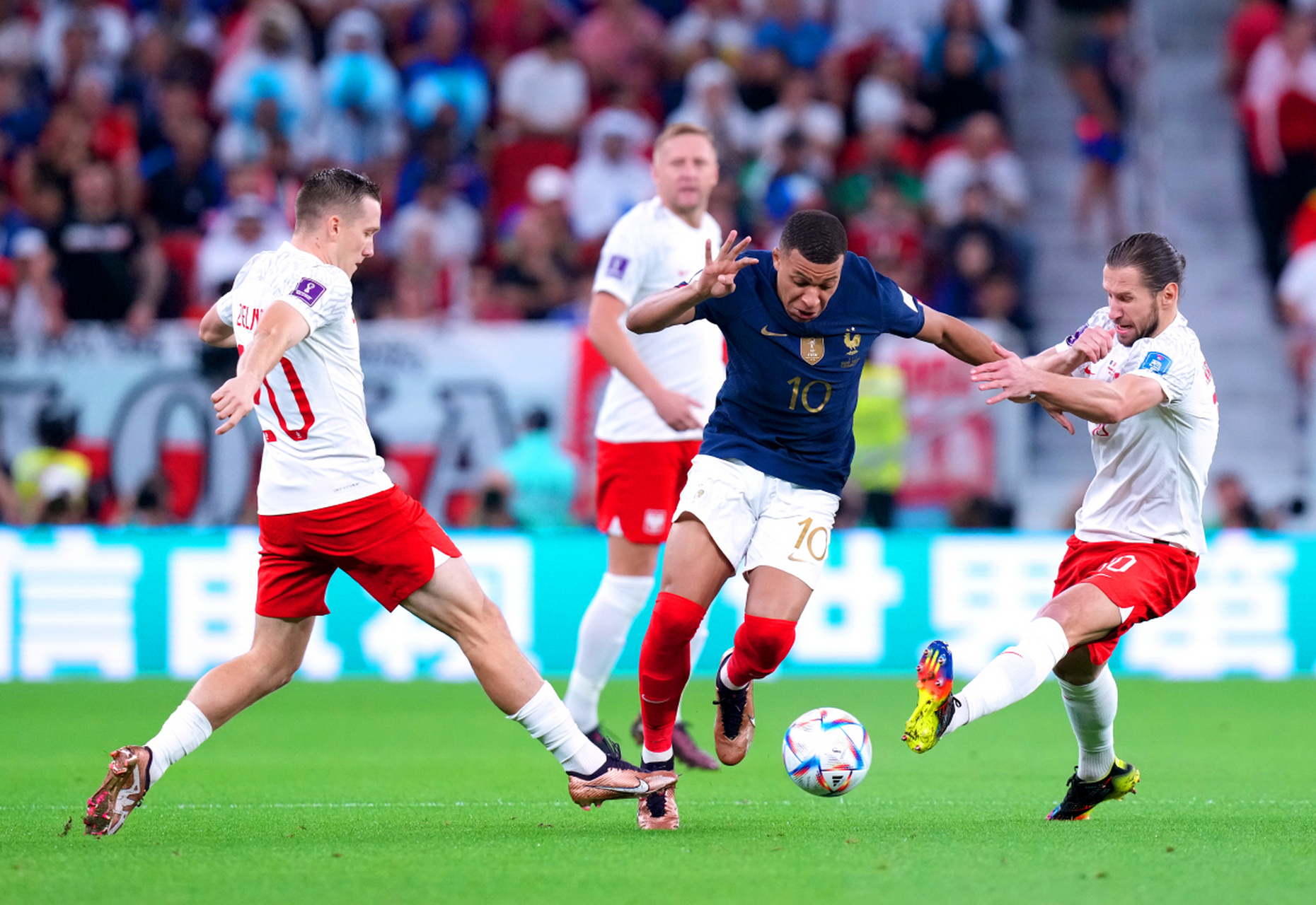 关于今夜体能课后；圣安东尼奥马刺遗憾出局备战全明星赛；赛场秩序良好；控场能力受关注的信息