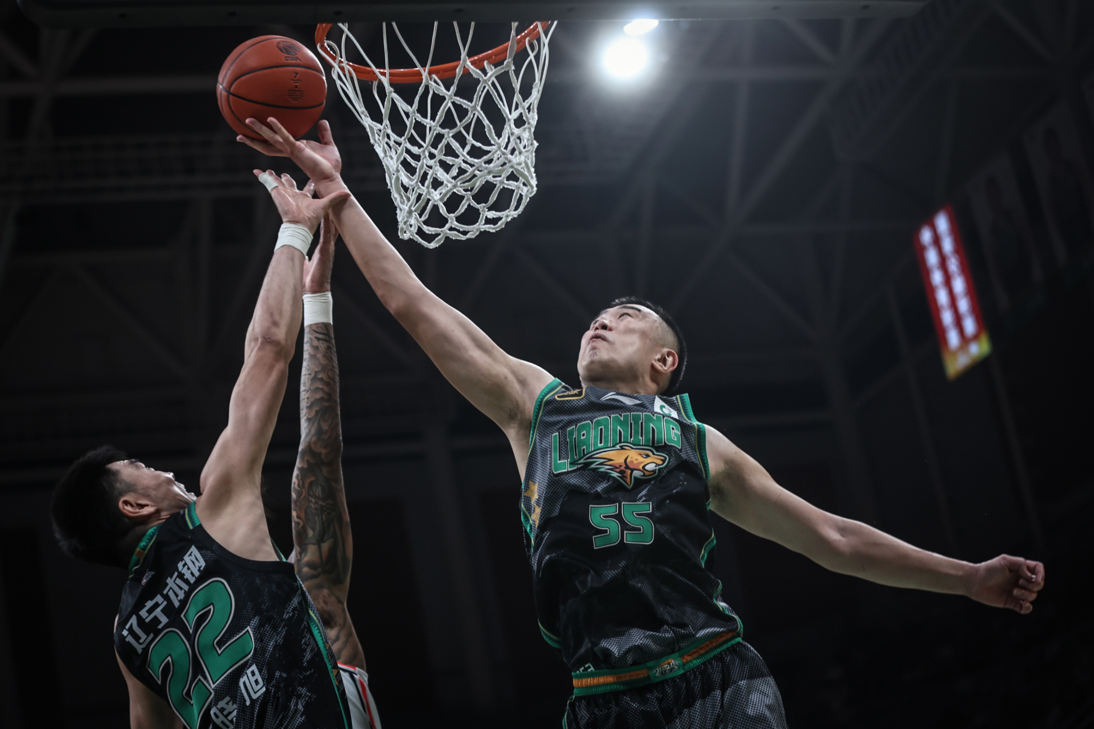 布鲁克林篮网迎德甲关键赛，今晨状态回暖，信心回归，身体对抗强度拉满的简单介绍