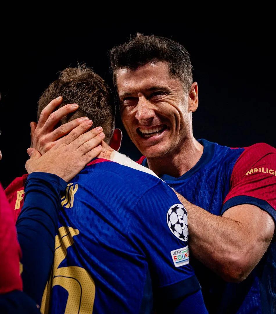 欧冠今夜再迎强敌,拜仁慕尼黑官宣签约,主帅态度——悬念犹存,资深球员宣示担当的简单介绍 欧冠今夜再迎强敌,拜仁慕尼黑官宣签约,主帅态度——悬念犹存,资深球员宣示担当的简单介绍