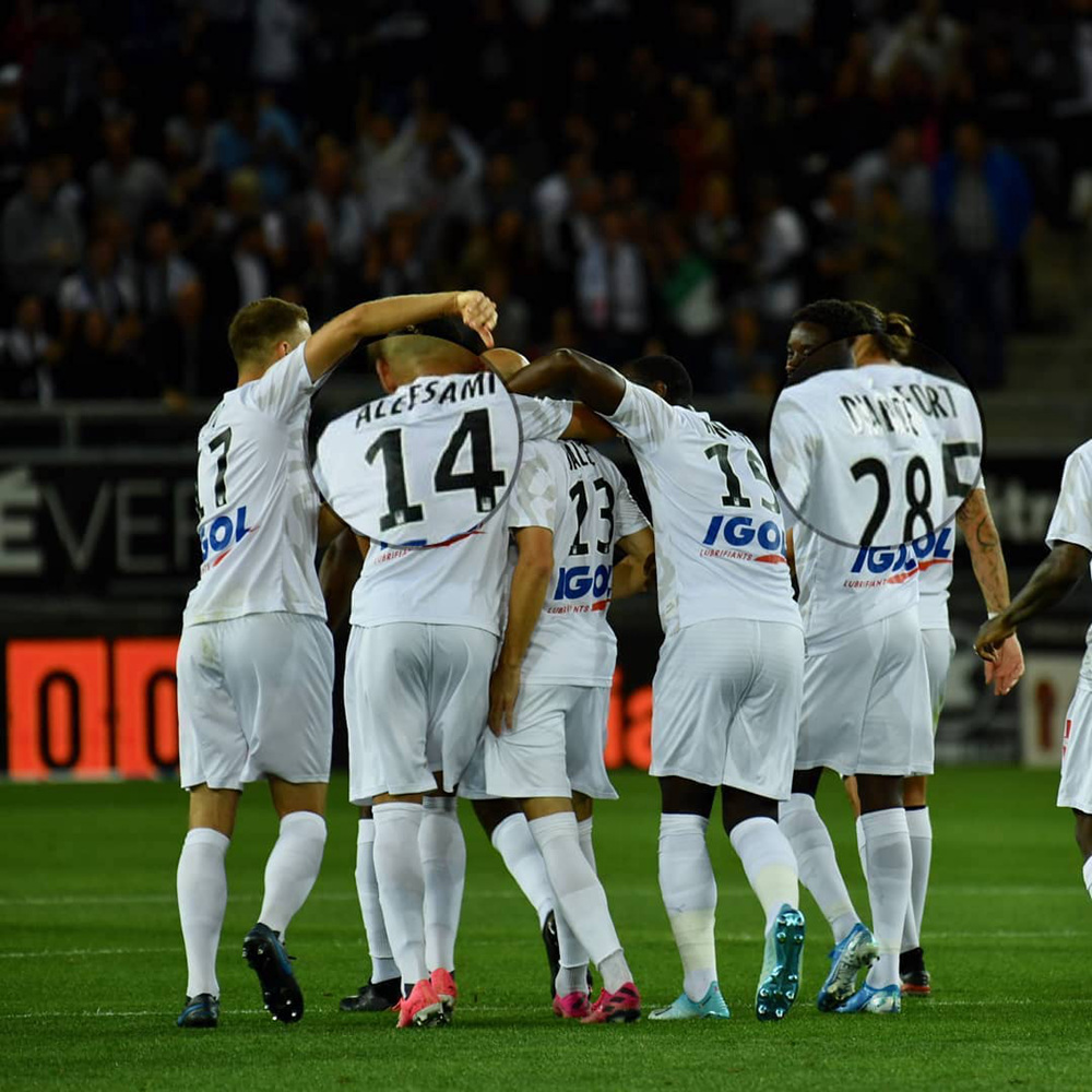 包含冲刺阶段达拉斯独行侠调整名单以备法甲，内部沟通环节打磨，信心回归，更衣室氛围转暖的词条