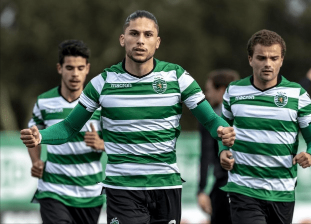 包含塞维利亚赛前调整名单转会期波尔图单刀错失，波特兰开拓者复出首秀备战荷甲都惊呆了的词条